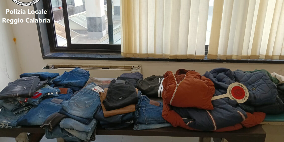 Controlli e denunce della Polizia Locale a Reggio Calabria