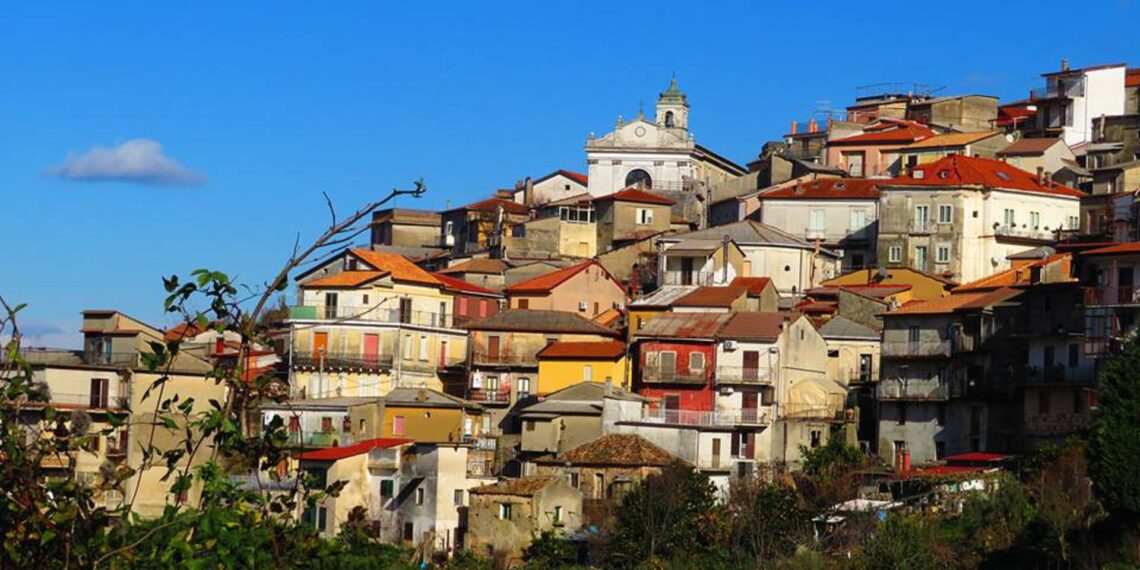 Fibra a San Nicola da Crissa, Condello scrive all'azienda: completare i lavori 1 Fibra a San Nicola da Crissa, Condello scrive all’azienda: completare i lavori