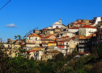 Fibra a San Nicola da Crissa, Condello scrive all’azienda: completare i lavori