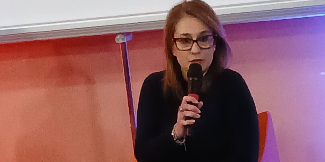 Lo stile che manca alla politica vibonese: l’elegante uscita di scena di Vania Continanza è da standing ovation!