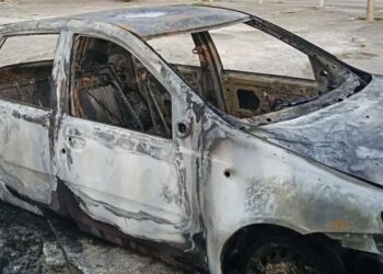 A Scalea incendiata l’auto di Carmelo Manco