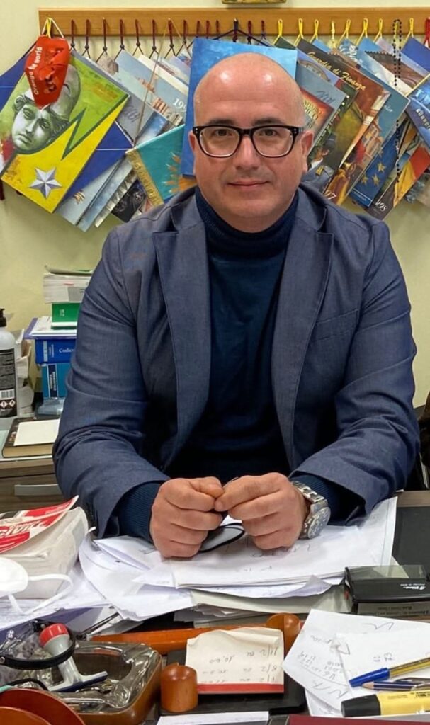 Adolescenti che si isolano in camera per ore: il segnale nascosto che i genitori non riescono a cogliere 2 WhatsApp Image 2026 03 14 at 22.32.42