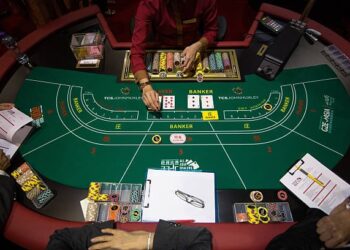 … e il tavolo di baccarat sarà allestito a festa per la prima importante ricorrenza del Super Croupier