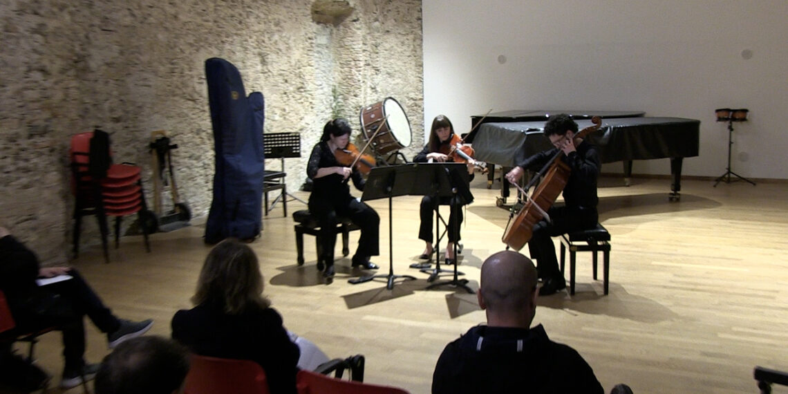 Con il concerto del Trio David si è concluso il Festival Giovani Talenti Musicali Italiani nel Mondo (VIDEO) 1 Con il concerto del Trio David si è concluso il Festival Giovani Talenti Musicali Italiani nel Mondo (VIDEO)