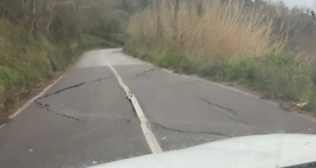 Maltempo nel Vibonese, San Nicola da Crissa quasi isolato: strade chiuse e disagi crescenti
