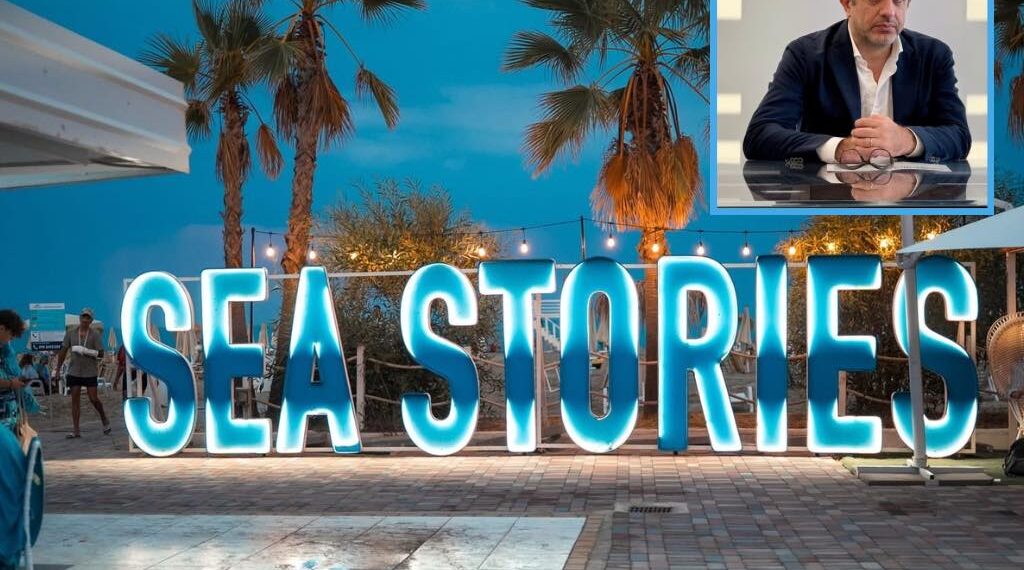 Un violento incendio ha distrutto il lido “Storie di Mare” a Marina di Sibari