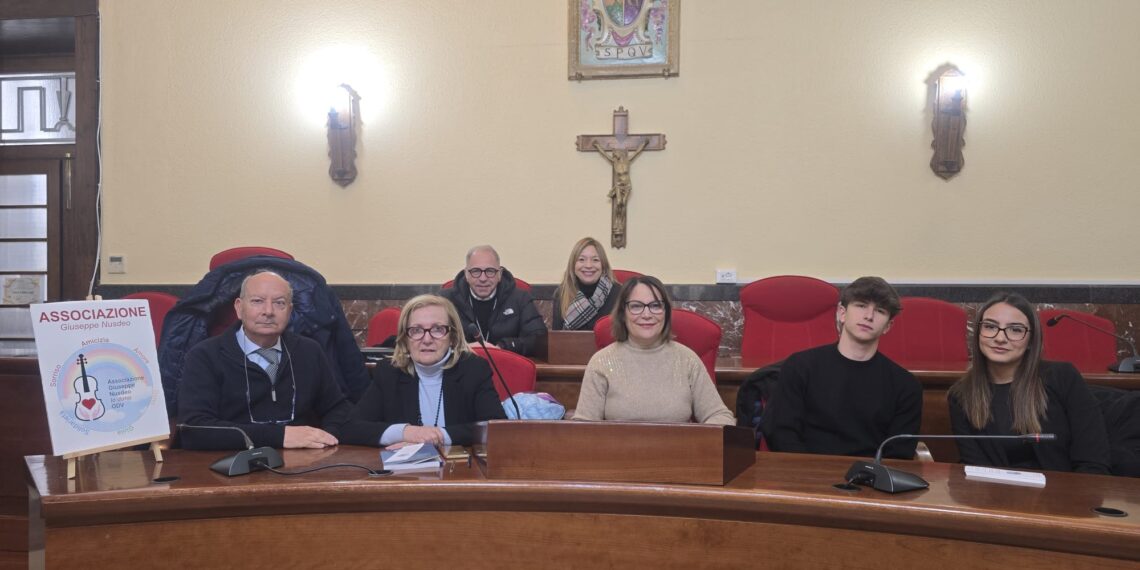 Vibo Valentia, la quarta commissione consiliare incontra l'associazione "Io Dono Giuseppe Nusdeo" 1 Vibo Valentia, la quarta commissione consiliare incontra l’associazione “Io Dono Giuseppe Nusdeo”