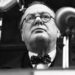 Noi combatteremo sulle spiagge! Churchill ripropone lo storico discorso per fermare lo straniero, ma stavolta…