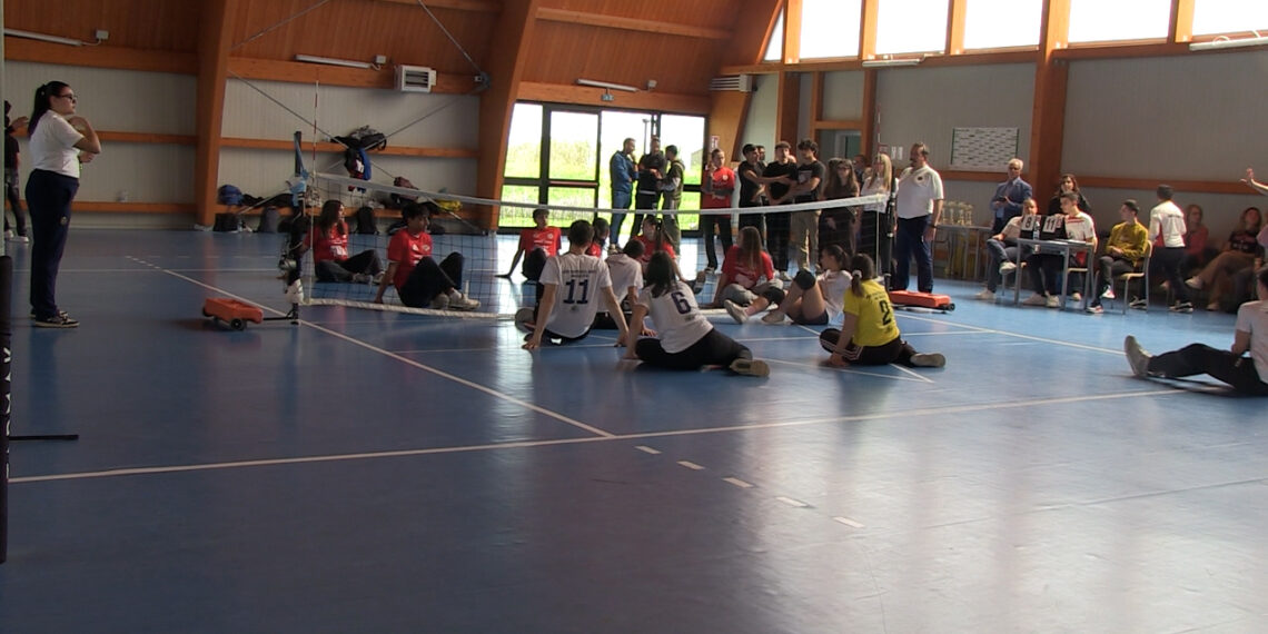A Vibo Valentia i campionati studenteschi di sitting volley nel segno dell’inclusione (VIDEO)