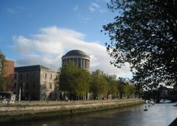 Dublino segreta: tra villaggi sul mare, scogliere e grandi parchi. Il volto autentico della capitale irlandese oltre i classici itinerari