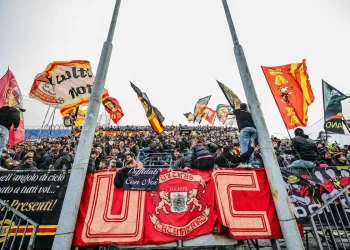 Stadio di Avellino inibito solo ai residenti della provincia di Catanzaro 8 Stadio di Avellino inibito solo ai residenti della provincia di Catanzaro