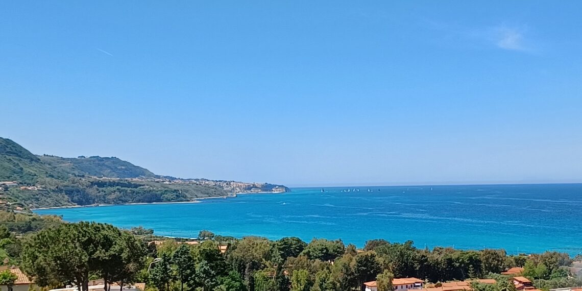 La Calabria seconda nella classifica 2026 relativa alle regioni italiane con il mare e le spiagge dalle acque più pulite
