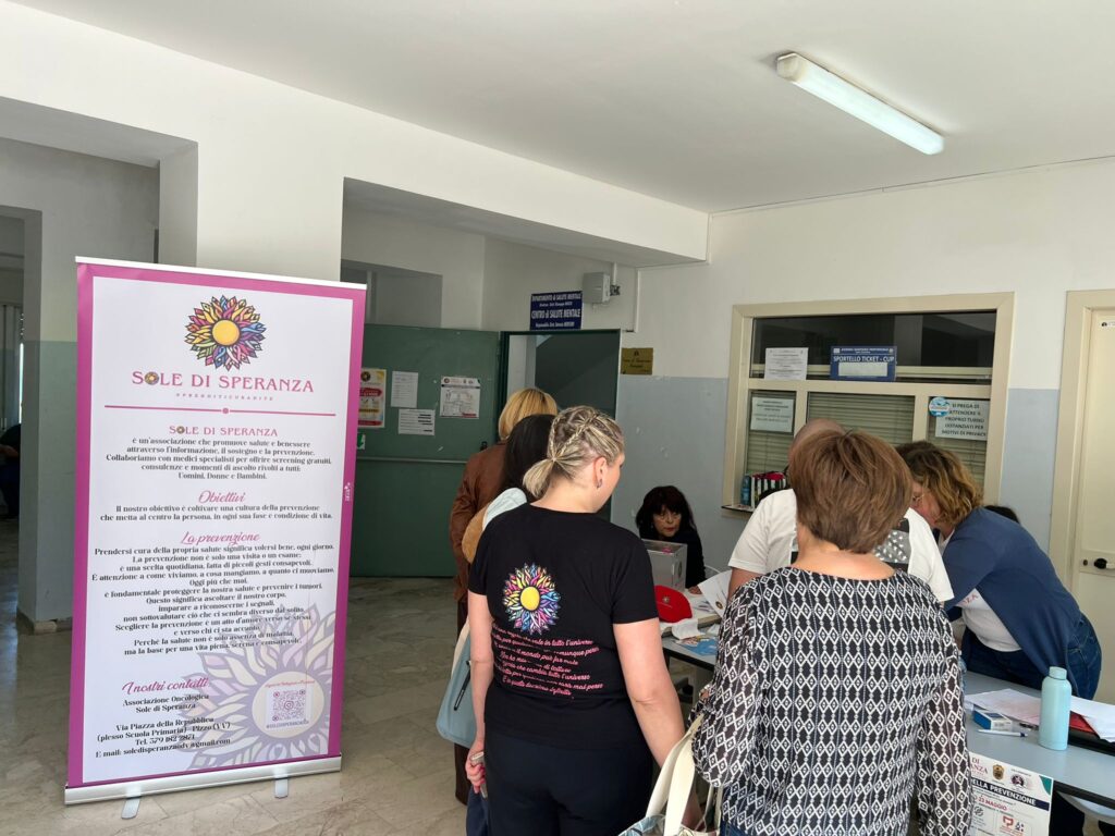 Prevenzione, Solidarietà e Cuore: grande partecipazione alla Giornata degli screening gratuiti promossa da Sole di Speranza Pizzo 2 23 05 2026 FOTO