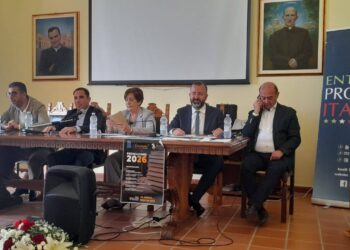 La Calabria trionfa a “EPLIbriamoci”: premiata al Senato la studentessa Rebecca Bartone 8 La Calabria trionfa a “EPLIbriamoci”: premiata al Senato la studentessa Rebecca Bartone