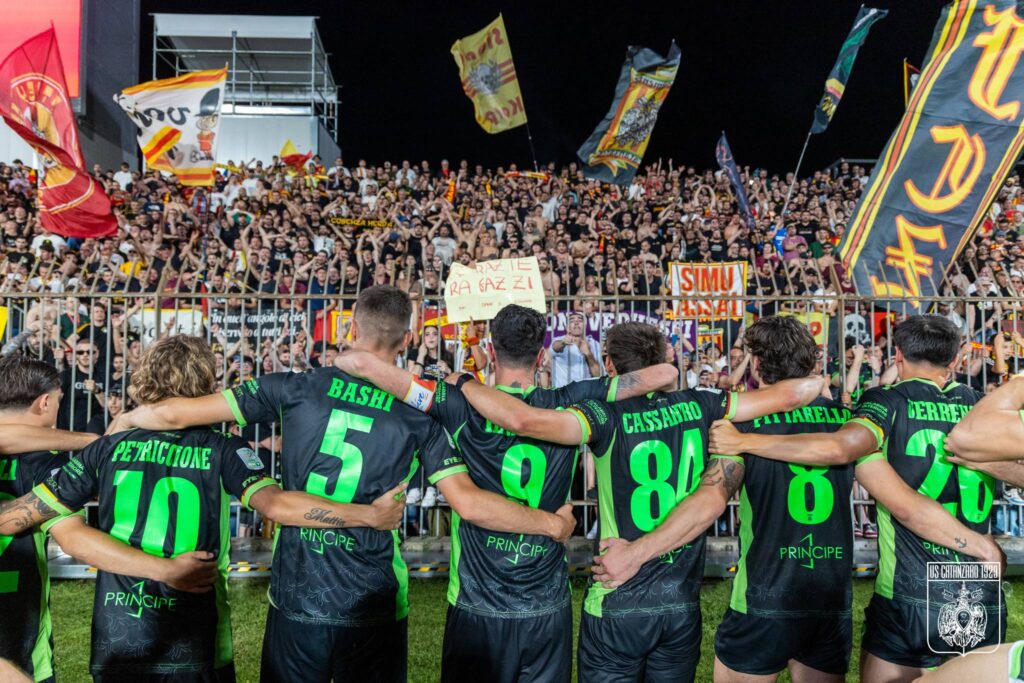 Noi siamo finalmente Catanzaro, non solo il Catanzaro. Dall’impresa sportiva possiamo essere la Calabria intera 7 709844502 27075888045364160 3035054144226441955 n 1