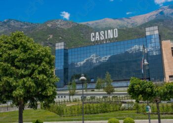 Sottoposto ad amministrazione giudiziaria il casinò di Saint Vincent (video) 4 Sottoposto ad amministrazione giudiziaria il casinò di Saint Vincent (video)