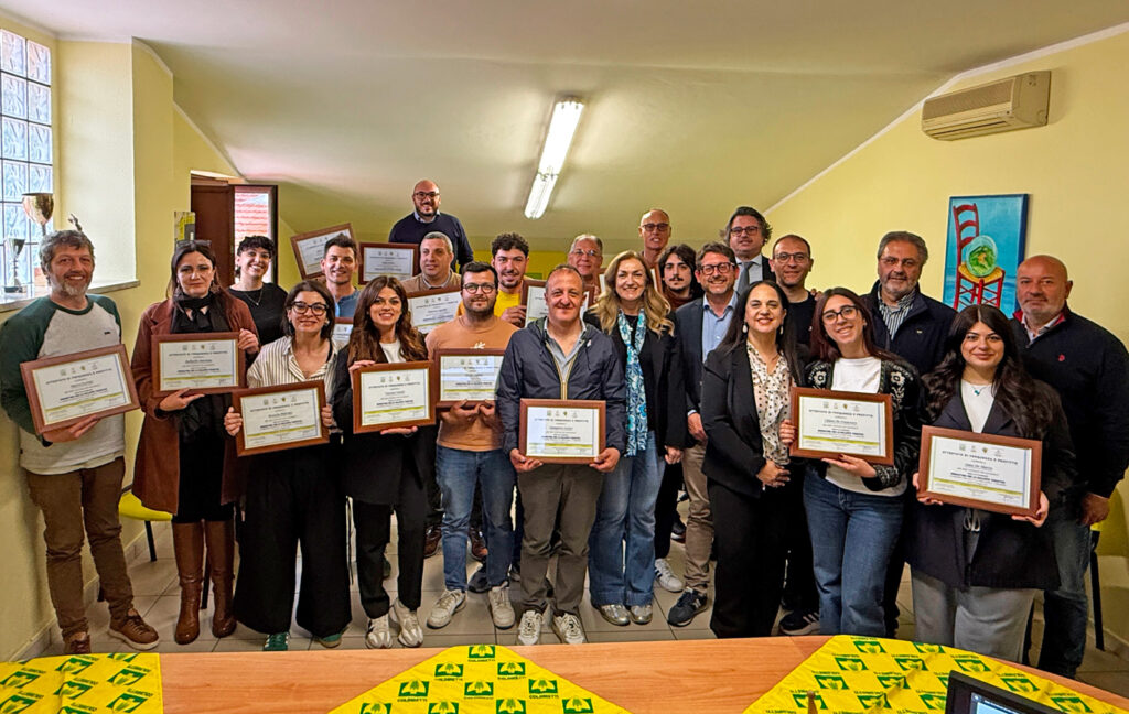 Turismo rurale, identità e sviluppo: Coldiretti Calabria e Unical formano i protagonisti delle aree interne 2 Coldiretti Corso Marketing Per lo Sviluppo Turistico Attestati 2026