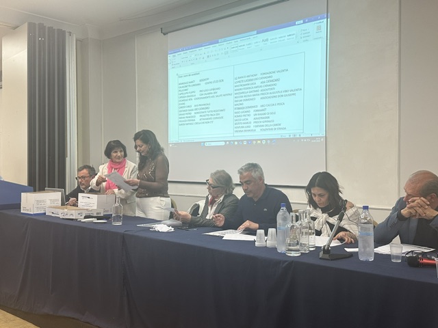 Il CSV Calabria Centro ha un nuovo Consiglio Direttivo. I nomi degli eletti 5 IMG 3837
