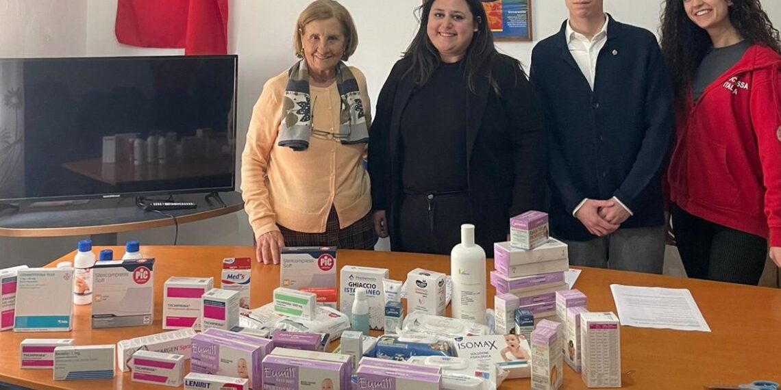 Il Leo Club Vibo Valentia promuove la solidarietà: successo per la Raccolta del Farmaco Sospeso
