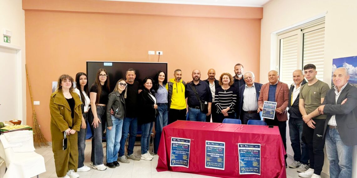 A Francica le Giornate del Made in Italy patrocinate dall'Epli con gli allievi della scuola media Barrio 1 A Francica le Giornate del Made in Italy patrocinate dall’Epli con gli allievi della scuola media Barrio