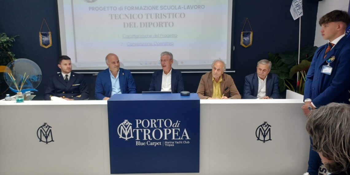 Tropea, al via il progetto di formazione scuola-lavoro che crea la figura del Tecnico Turistico del Diporto (VIDEO)
