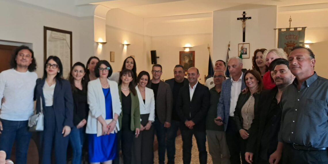 Firma del contratto per la stabilizzazione TIS, a Mileto una giornata importante 1 Firma del contratto per la stabilizzazione TIS, a Mileto una giornata importante