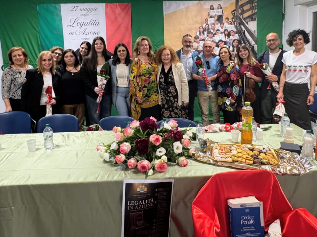 Vibo Valentia, alla Buccarelli il progetto educativo denominato "Legalità in azione" 4 WhatsApp Image 2026 05 28 at 14.32.04