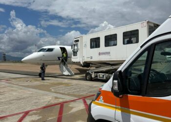 Doppia operazione di emergenza per l’Aeronautica Militare per trasportare due bambini in gravi condizioni