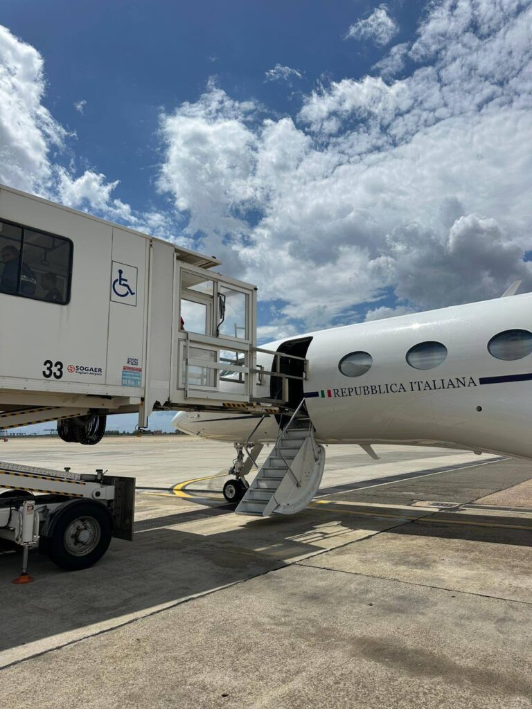 Doppia operazione di emergenza per l’Aeronautica Militare per trasportare due bambini in gravi condizioni 3 aereo salvavita 3