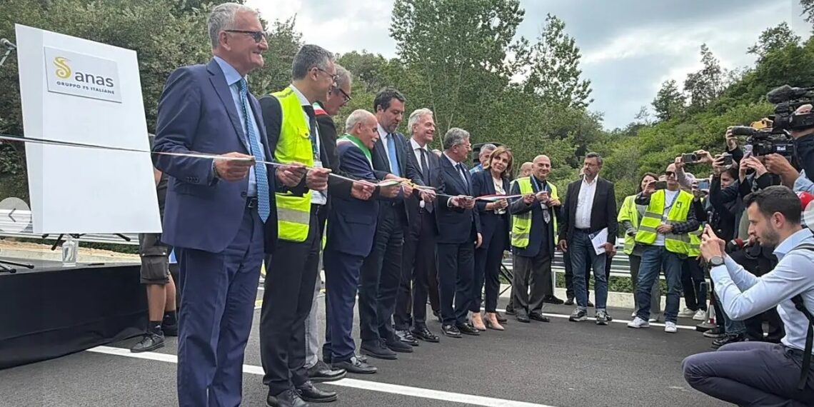 Inaugurato il lotto denominato “Superamento del Colle Scornari” della Trasversale delle Serre (VIDEO)