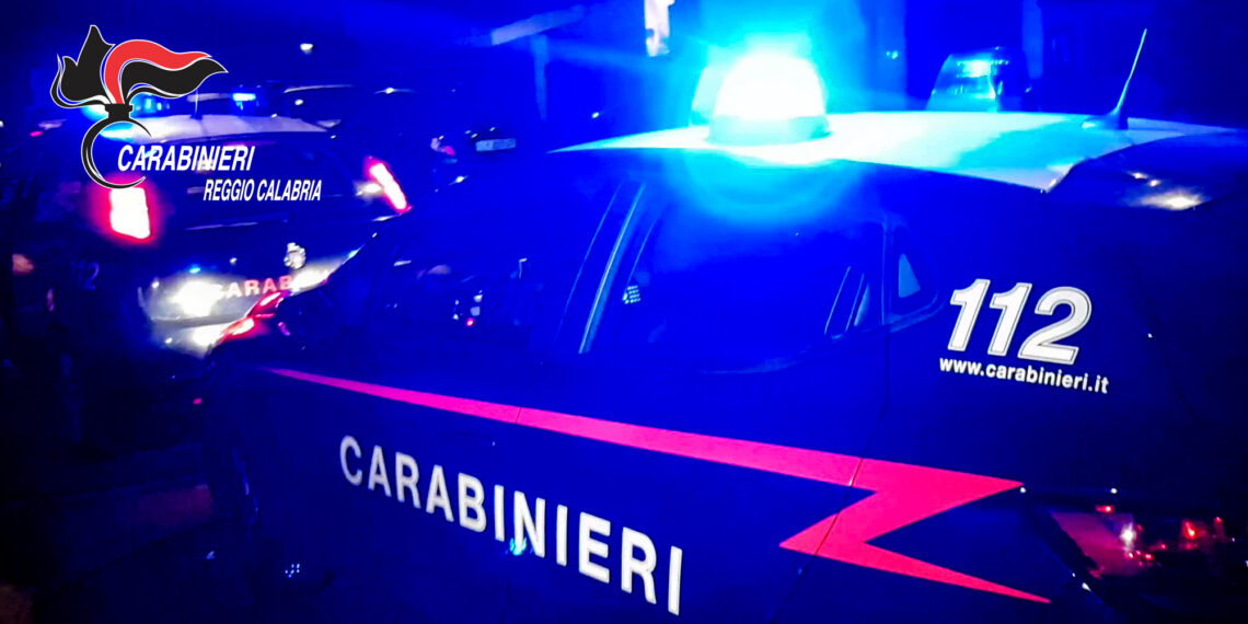 Estorsioni nella Locride, decisive le denunce degli imprenditori: i carabinieri eseguono due fermi