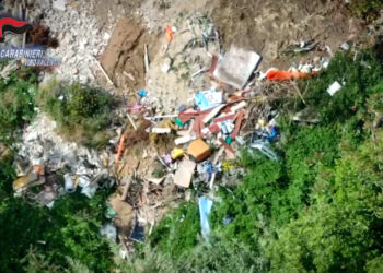 Sequestrata una discarica abusiva a Nicotera 4 Sequestrata una discarica abusiva a Nicotera