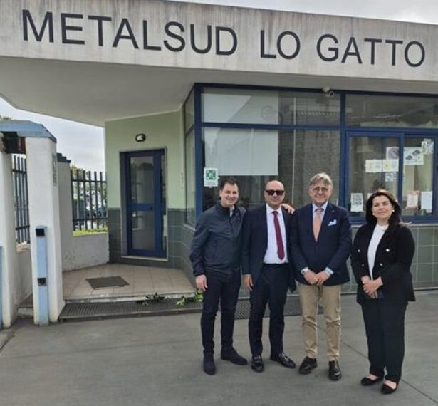 Il Presidente della camera di Commercio in visita nelle aziende colpite dalla minacce della criminalità