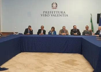 Comitato in prefettura: “Lo stato c’è e non arretra”