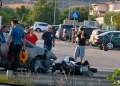 Incidente tra un'auto e uno scooter a Roccella Ionica 3 Incidente tra un’auto e uno scooter a Roccella Ionica