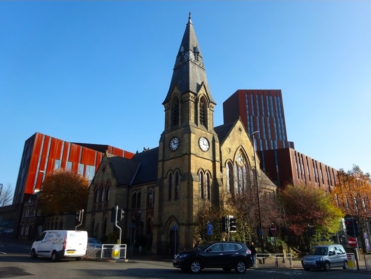 Leeds, Inghilterra: l’anima industriale che si fa eleganza e i suoi dintorni da scoprire lentamente 6 leeds 4