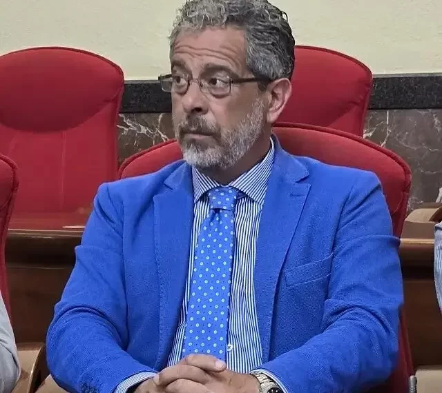 Vibo Valentia sotto assedio: la minaccia dentro il Comune all'assessore Talarico fa tremare la città 1 Vibo Valentia sotto assedio: la minaccia dentro il Comune all’assessore Talarico fa tremare la città