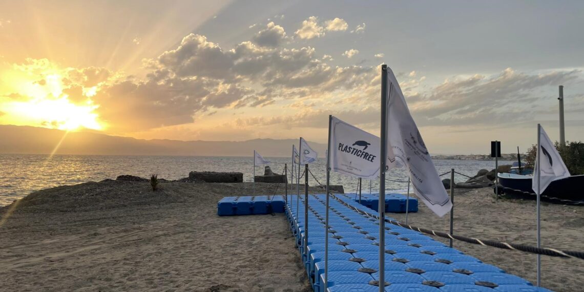 Reggio Calabria: nasce il “mare senza barriere”, inaugurato il primo pontile accessibile 