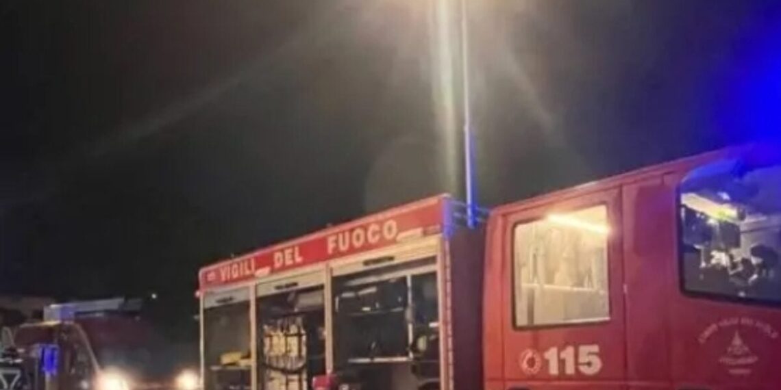 Incendio al Salumificio Rosa di Sersale: la vicinanza del Presidente della Camera di Commercio Pietro Falbo 1 Incendio al Salumificio Rosa di Sersale: la vicinanza del Presidente della Camera di Commercio Pietro Falbo