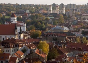 Vilnius: la città che sussurra storie tra nebbia, arte e libertà