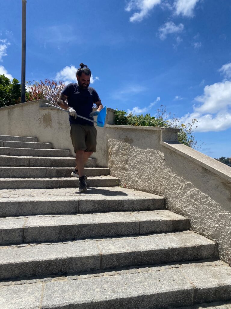 Tropea, il sindaco Macrì non si ferma: ripartito il Corpo Volontari del Principato. Primo angolo città restituito al decoro 5 55780D2C 1ED0 476F 98A2 094A837AE389