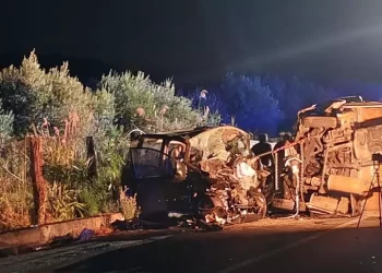 Scontro tra auto e camion, morto un 26enne nel Cosentino