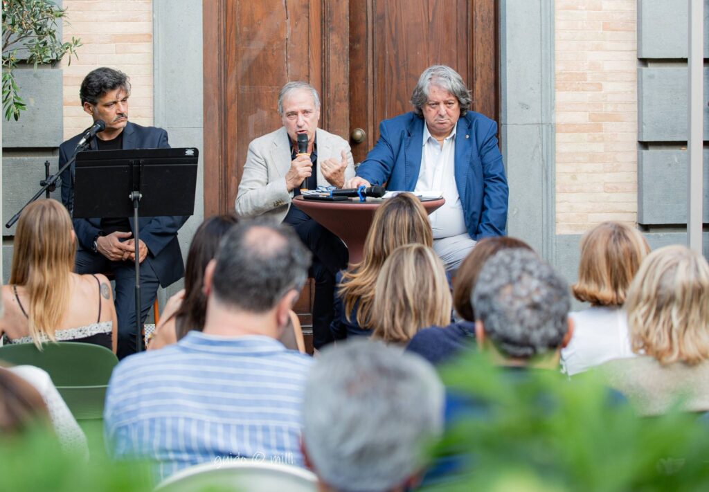 Poesia, fede e memoria nelle liriche di Domenico Nardo. Presentata la sua silloge "A tu per tu" (VIDEO) 9 726517031 10237803510759490 5089126666880713111 n
