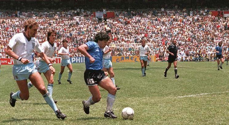 22 giugno 1986. Quarant'anni fa, Maradona e il Gol del Secolo. Il più grande gol nella storia della Coppa del Mondo FIFA 4 Maradona 3
