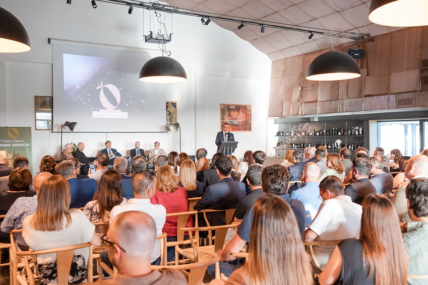 A Maida il Premio Oleario Magna Graecia 2025-2026 3 Premio Oleario Magna Grecia 2025 2026 20