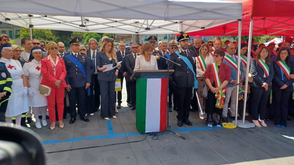 Festa della Repubblica a Vibo Valentia, il prefetto Colosimo: «Il 2 giugno è il compleanno del popolo italiano» 5 WhatsApp Image 2026 06 02 at 14.16.19 1