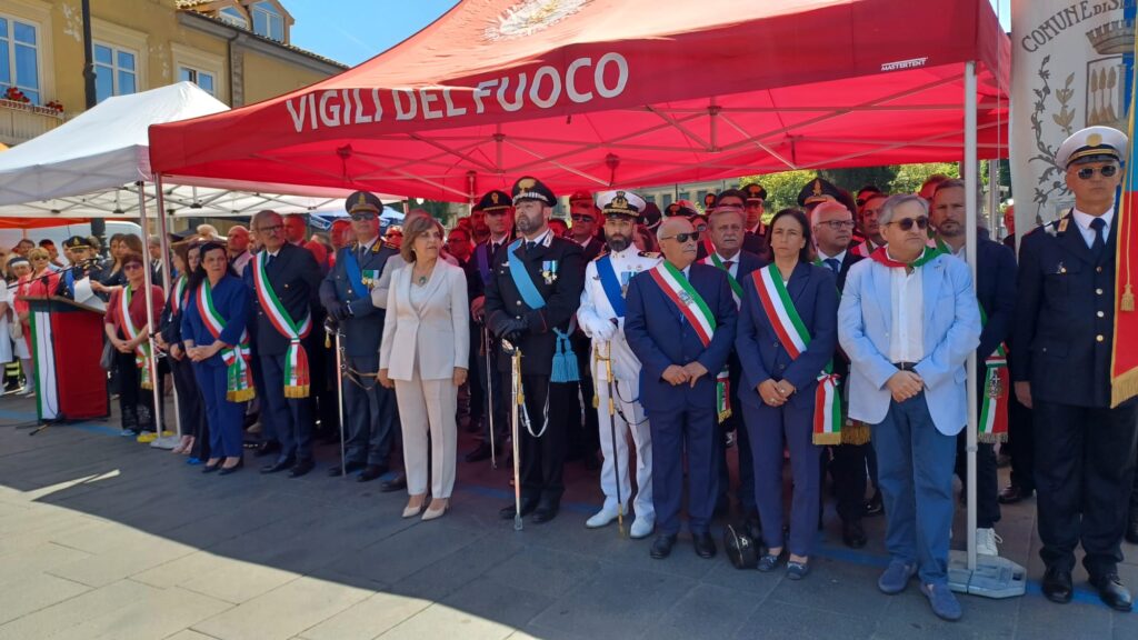Festa della Repubblica a Vibo Valentia, il prefetto Colosimo: «Il 2 giugno è il compleanno del popolo italiano» 2 WhatsApp Image 2026 06 02 at 14.16.21 1