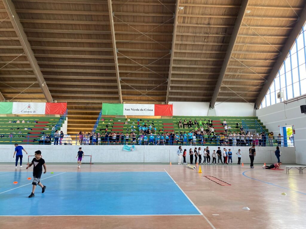 Grande festa dello sport presso il Palasport di San Nicola da Crissa organizzata dall’Istituto Comprensivo di Vallelonga 2 WhatsApp Image 2026 06 07 at 12.38.50