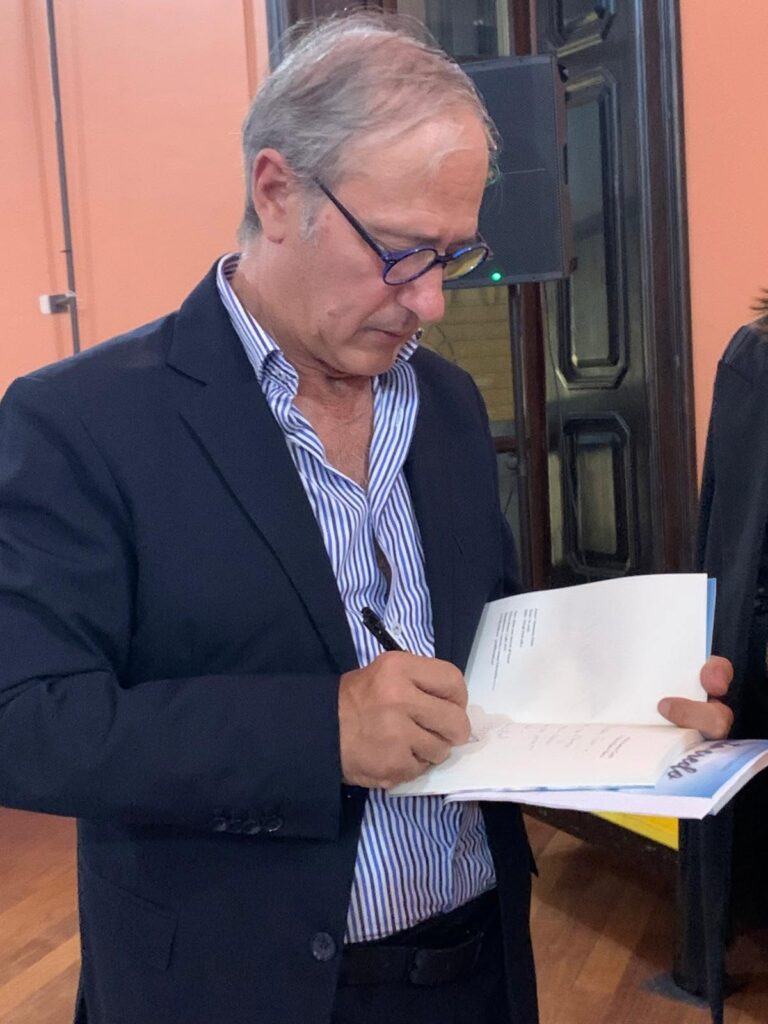 Io credo: la poesia che risveglia la fede e le coscienze. L’opera di Domenico Nardo letta da Antonella Moschella 3 WhatsApp Image 2026 06 08 at 20.06.48