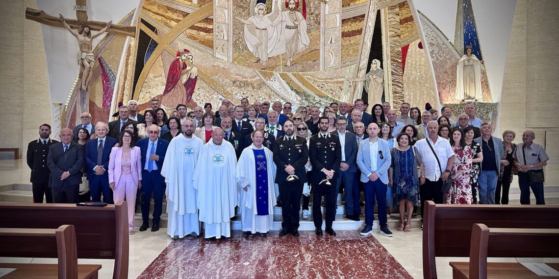 Vibo Valentia: l’Arma ricorda il carabiniere Antonino Civinini Medaglia d’Argento al Valor Militare alla memoria 1 Vibo Valentia: l’Arma ricorda il carabiniere Antonino Civinini Medaglia d’Argento al Valor Militare alla memoria